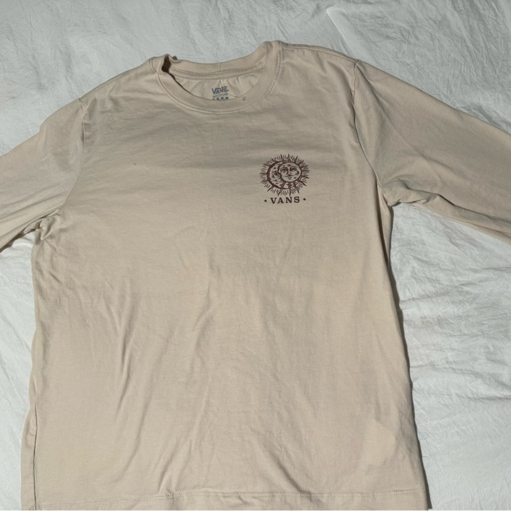Vans cream long sleeve, Graphic design on the back, Size m